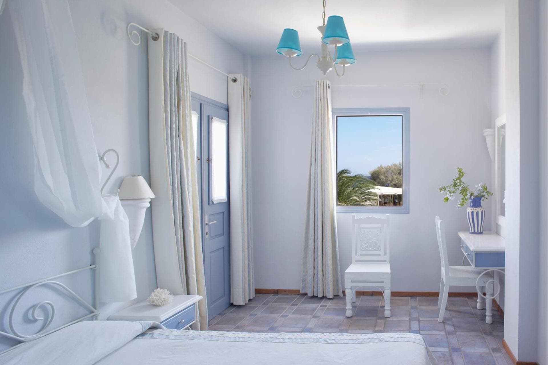VILLA ATLANTIS BEACH