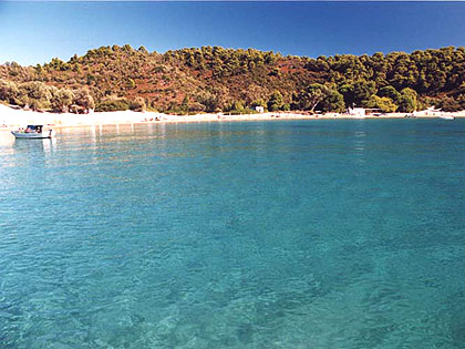 The wonderful beach of Aselinos
