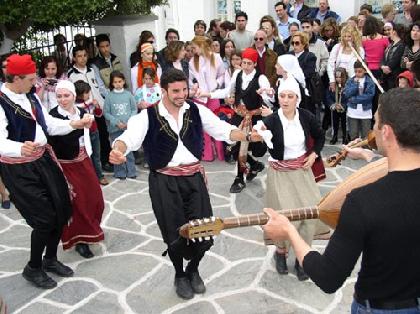 DANCING AT A FESTIVAL IN KYTHNOS