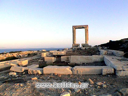 Portara The first picture that the visitor can see as the ship approaches the harbour of Naxos, is  Portara. The gate of the temple of Apollonas.