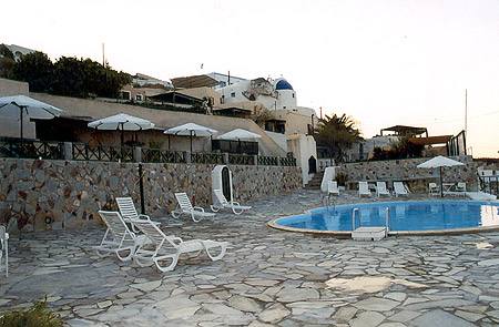 SANTORINI VILLAS TRADITIONAL HOUSES