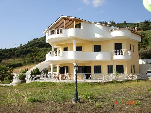 VILLA ALEX