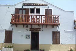 CAVA DORO HOTEL