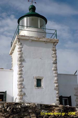 lighthouse_vrisaki