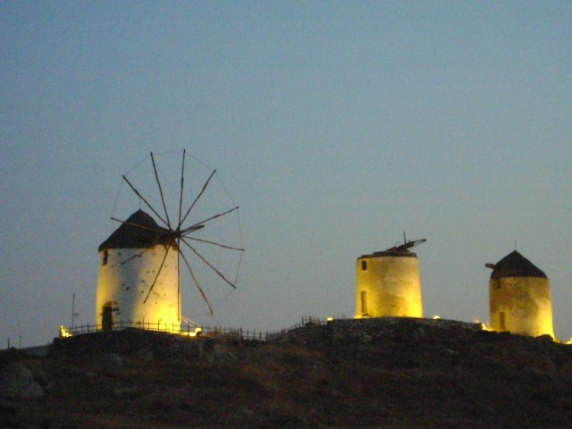 tripodes anemomilo