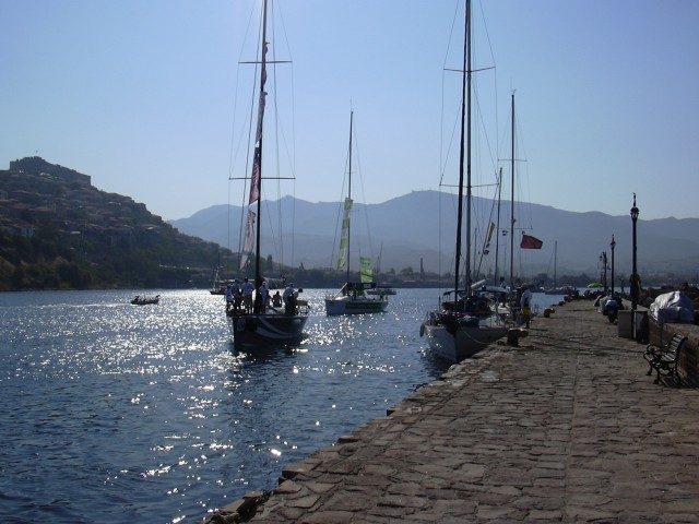 MOLYVOS PHOTO