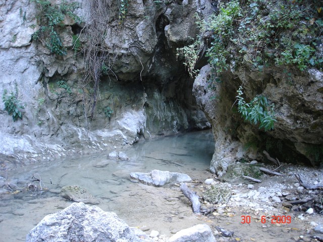 Nidri waterfall