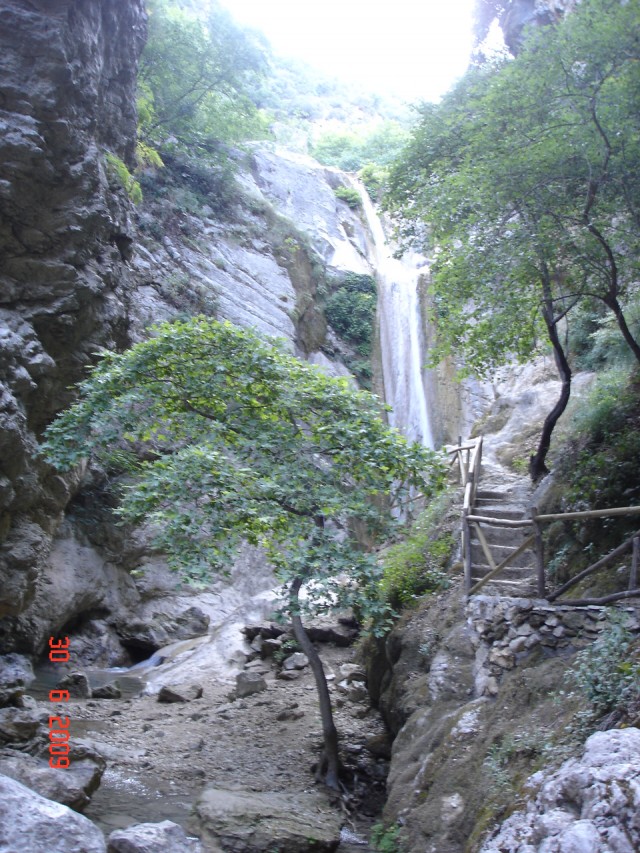 Nidri waterfall