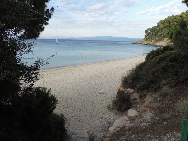 Ampelakia beach