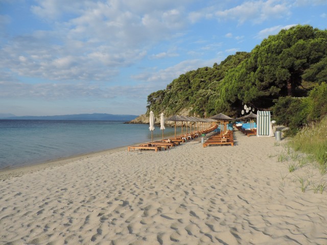 Ampelakia beach