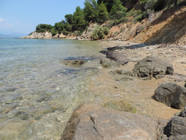 Mandraki beach