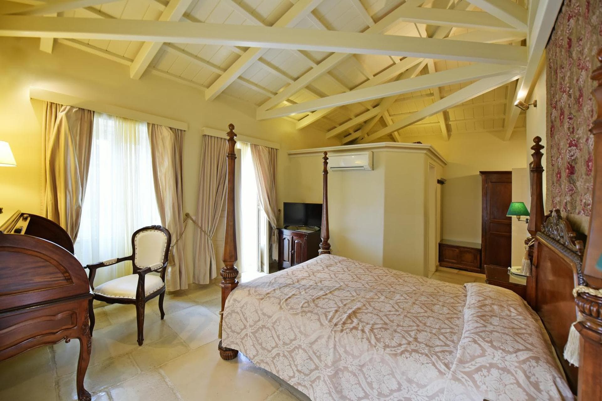 Superior Double Room with Balcony