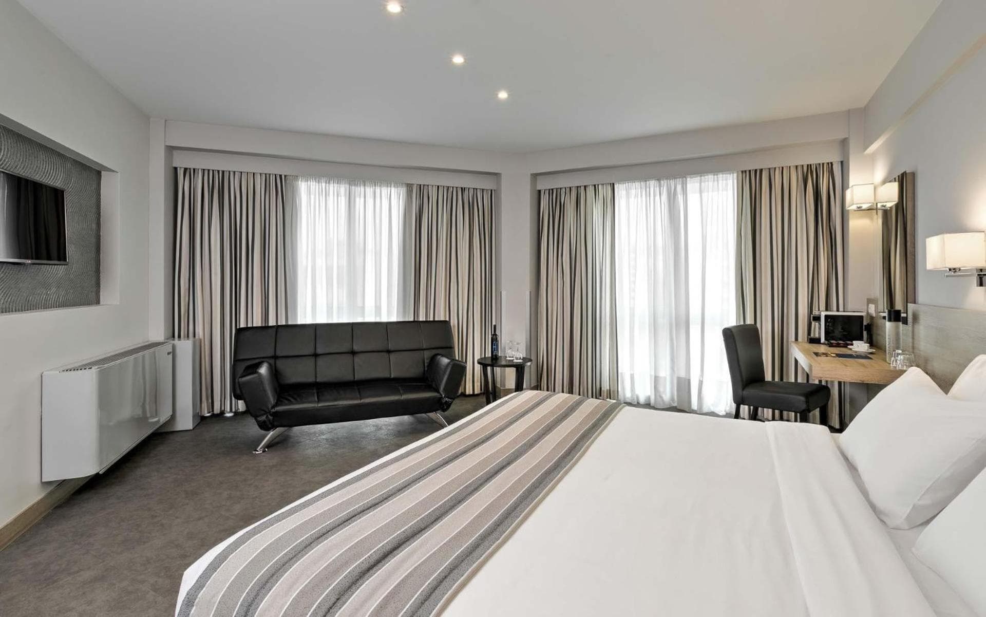 Family Room (4 Adults)