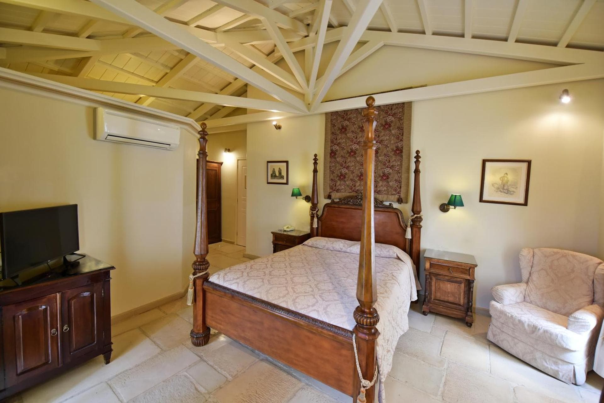 Superior Double Room with Balcony