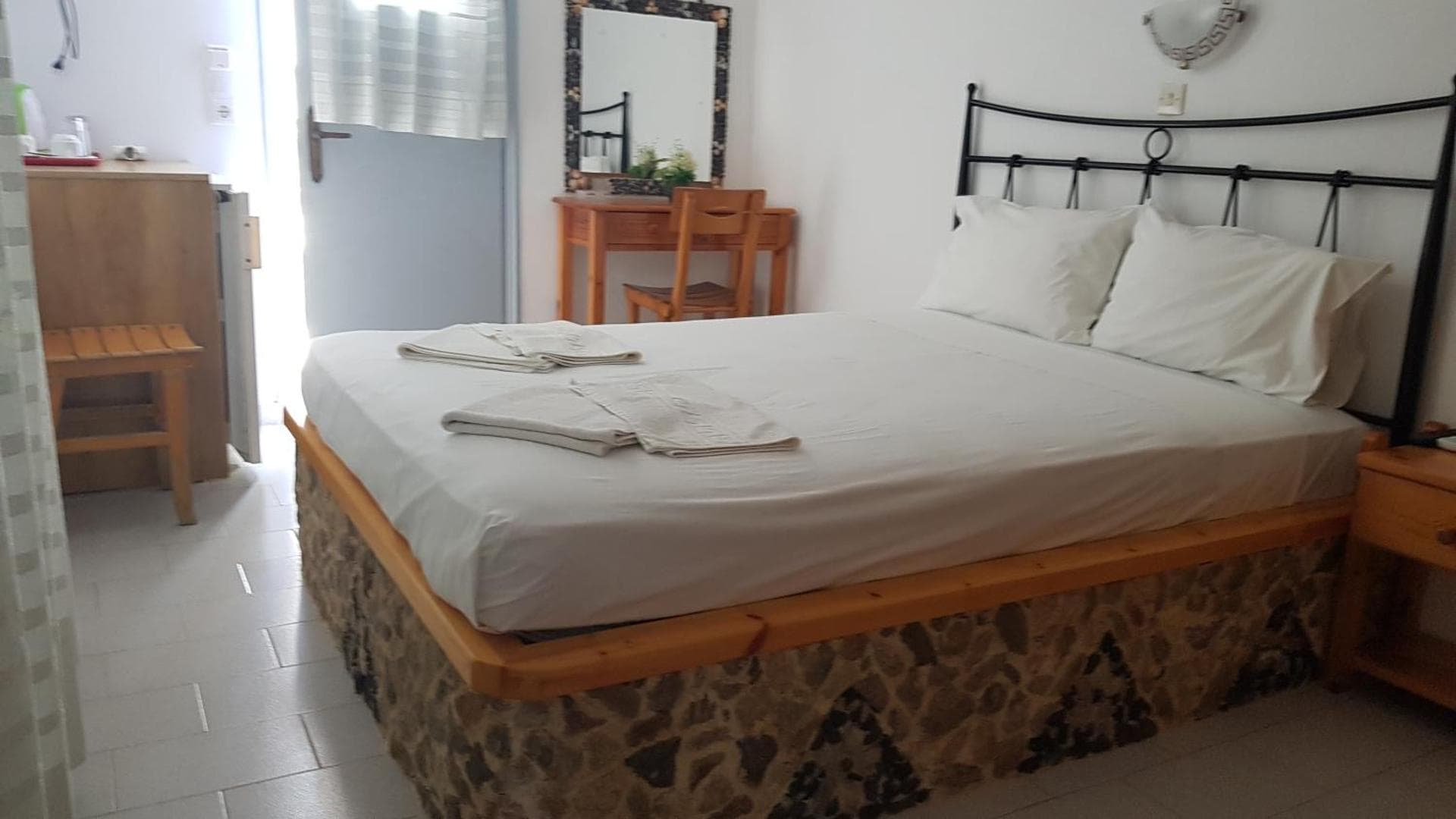 Budget Double Room - Ground Floor