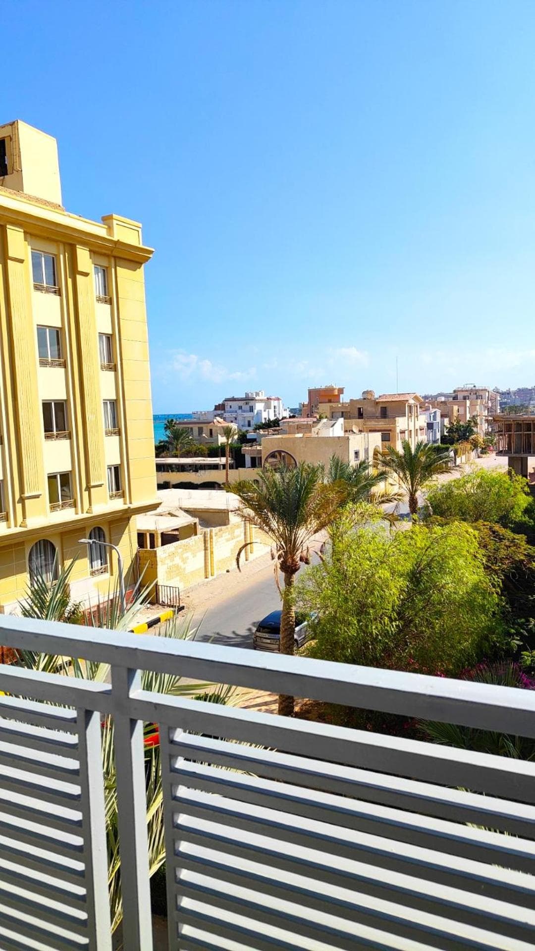 Apartment with City View