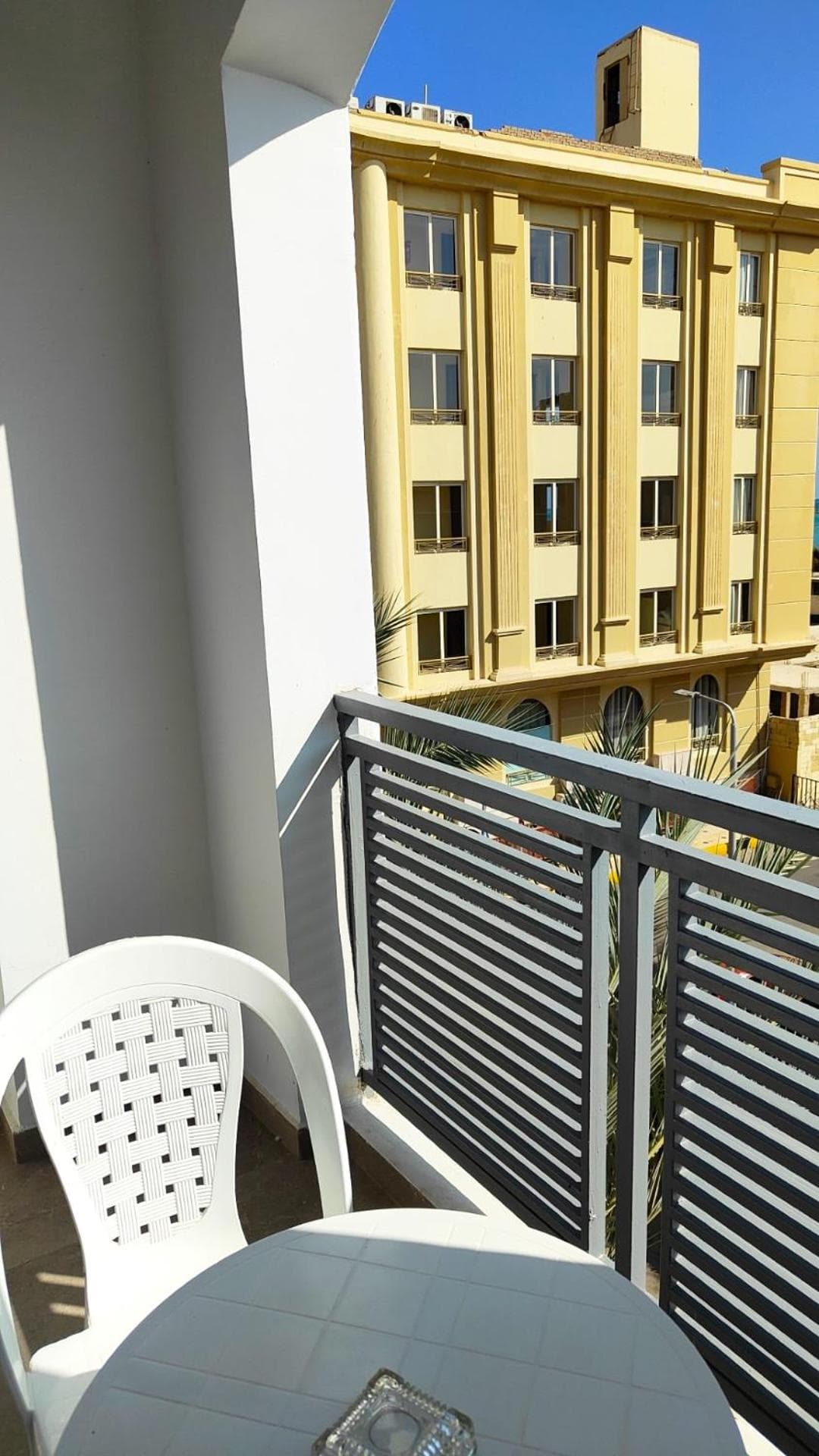 Apartment with City View