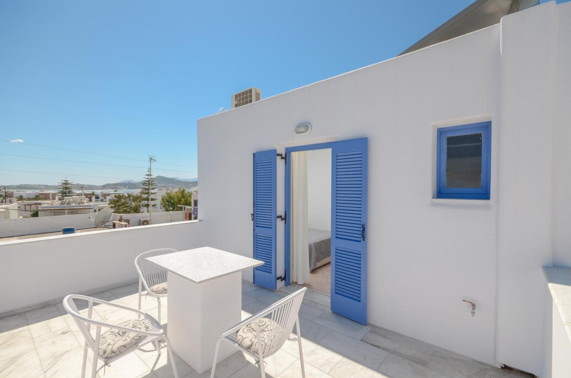 Apartment Top Floor with a big balcony (2 Adults)