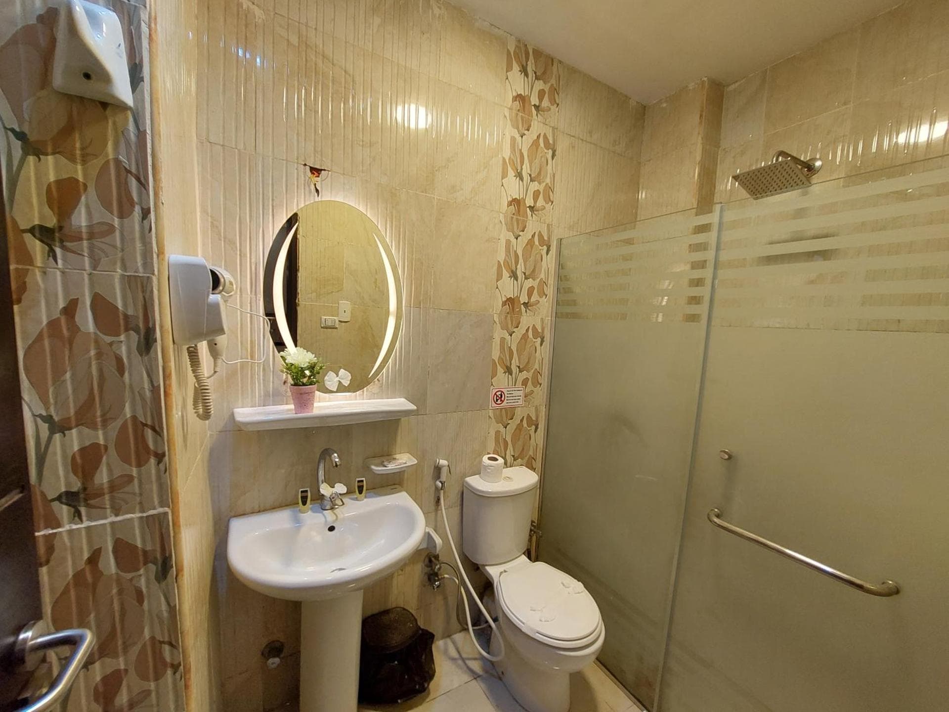 King Room with Spa Bath