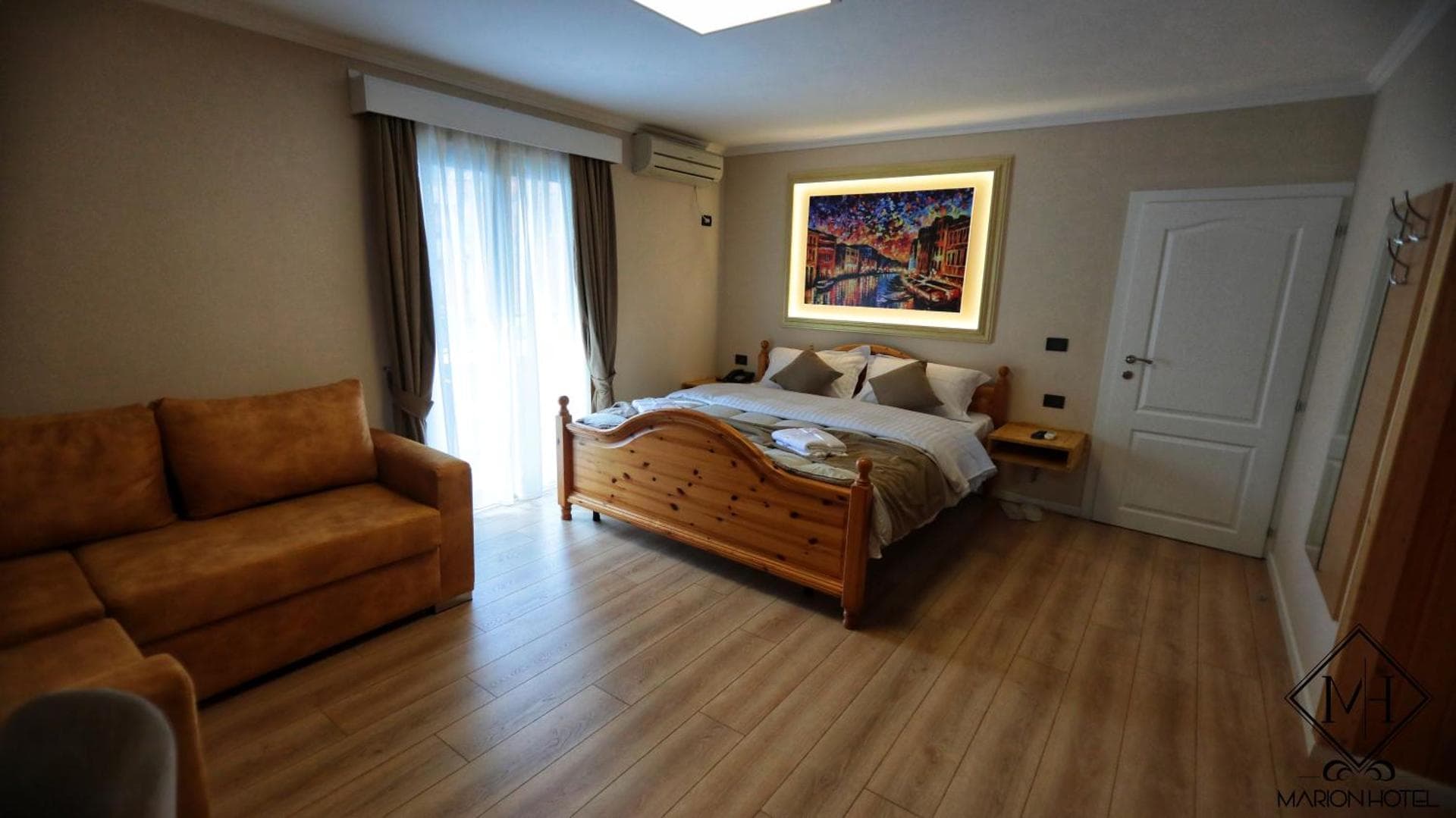 Double Room with Balcony (2 Adults + 1 Child)