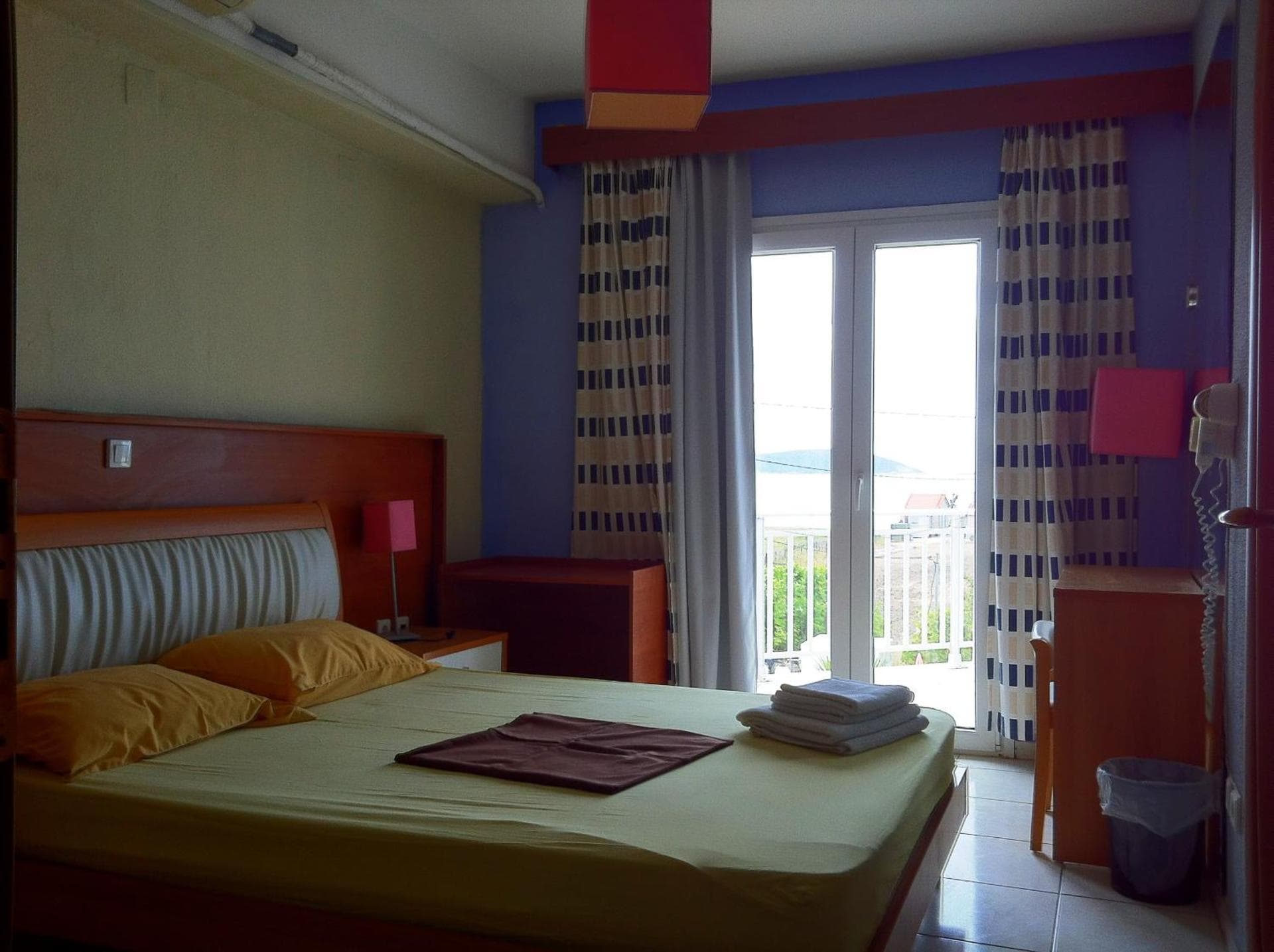 Double or Twin Room with Sea View