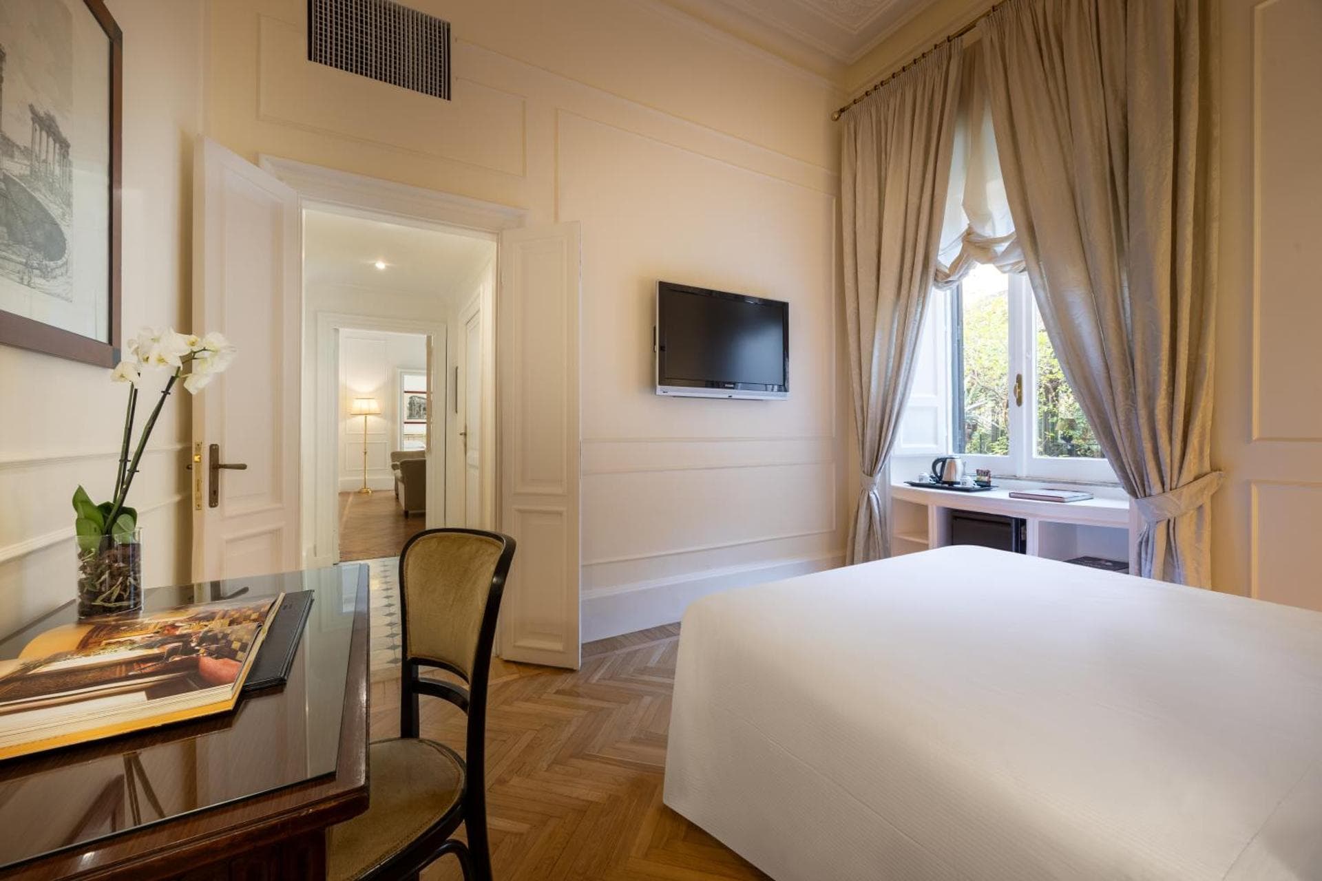 Deluxe Double or Twin Room