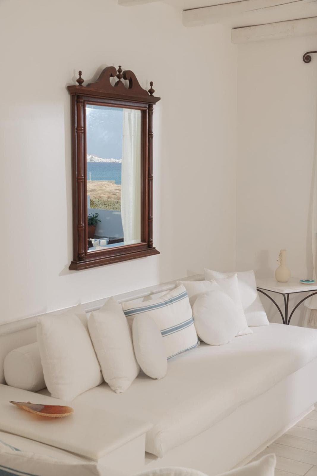 Honeymoon Suite