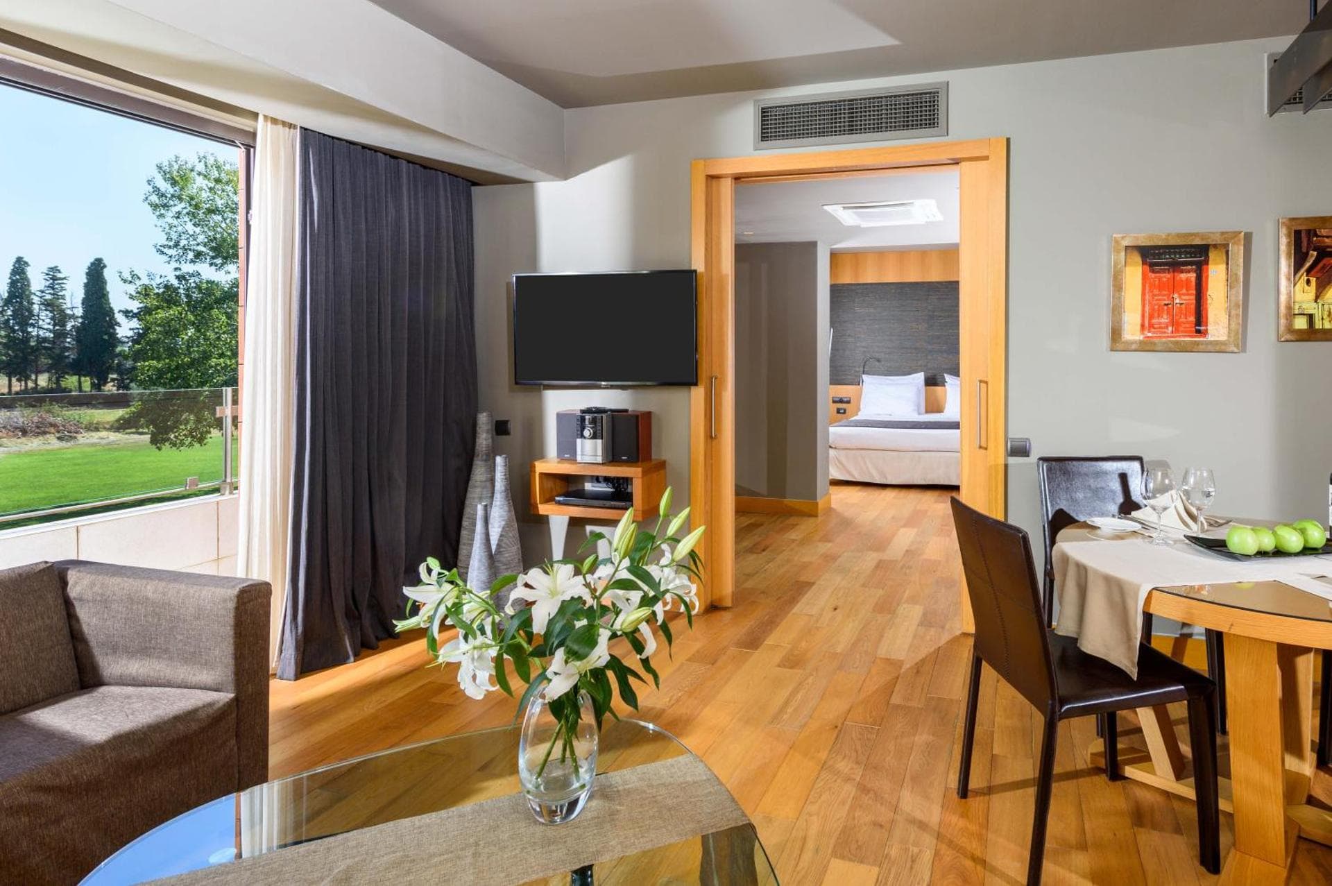 Deluxe Suite