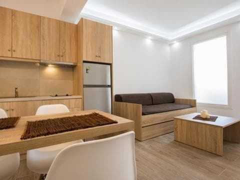 One-Bedroom Apartment with Pool View