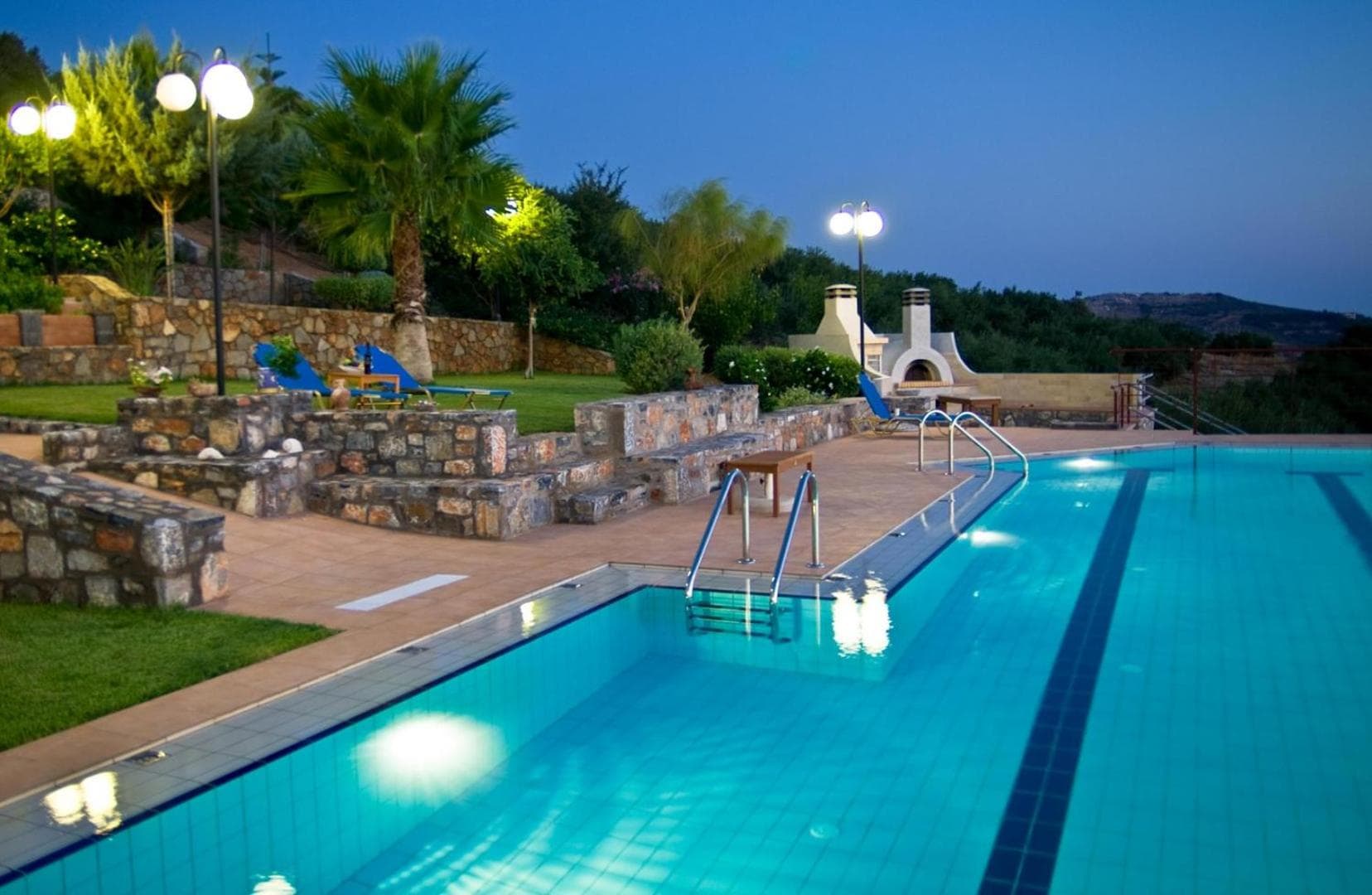 One-Bedroom Apartment with Sea View