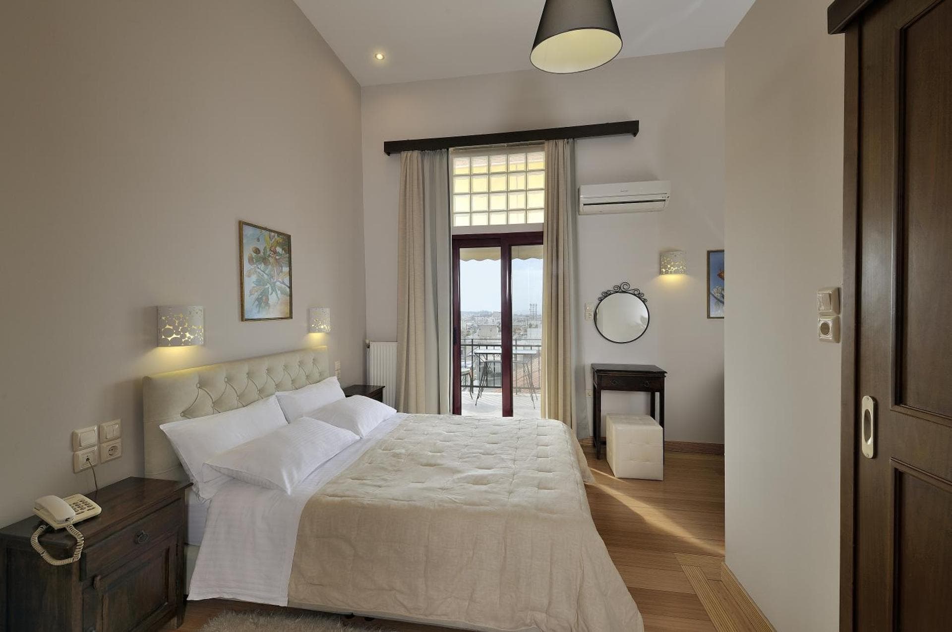 DRYADES & ORION HOTEL