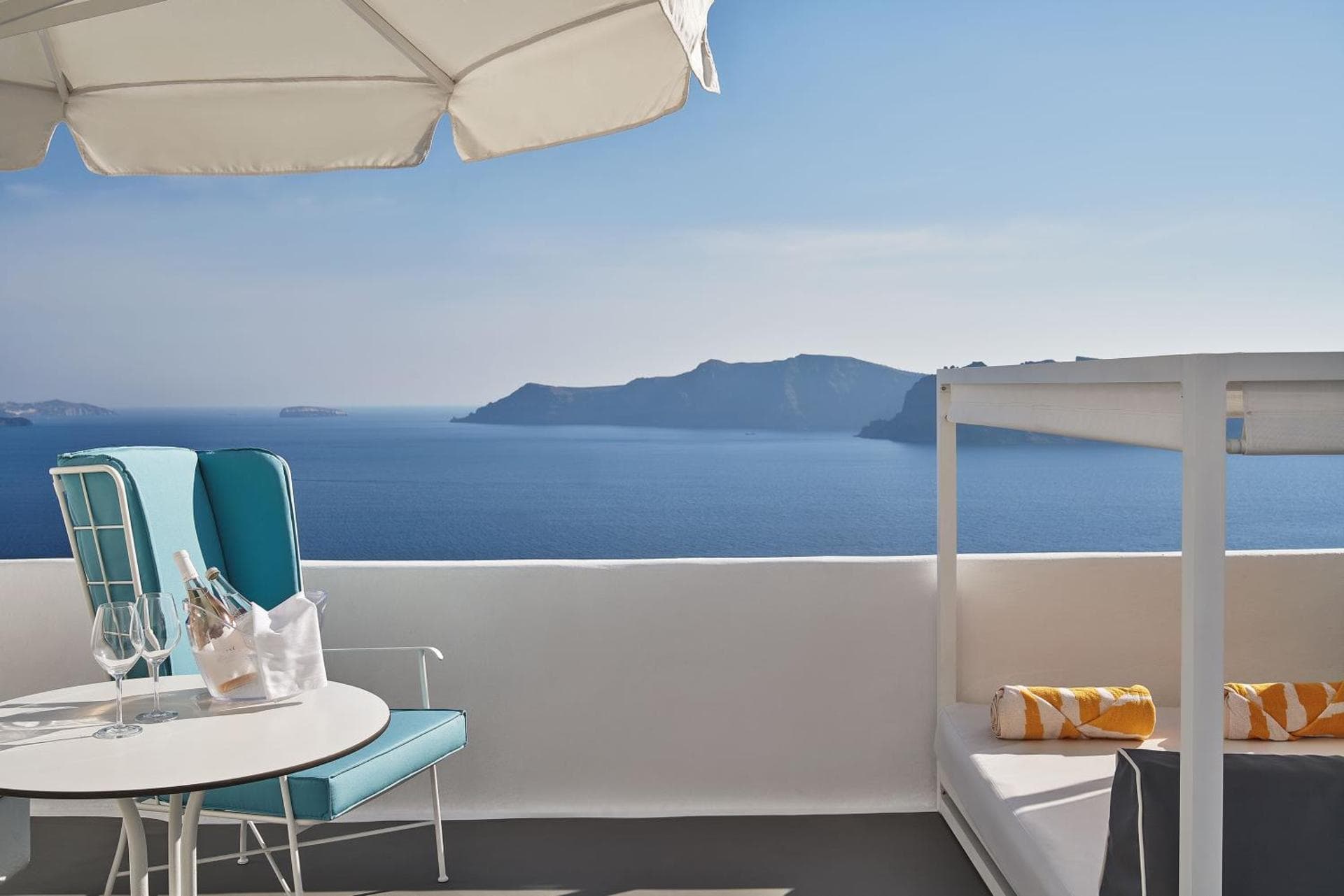 Senior Suite with Caldera View