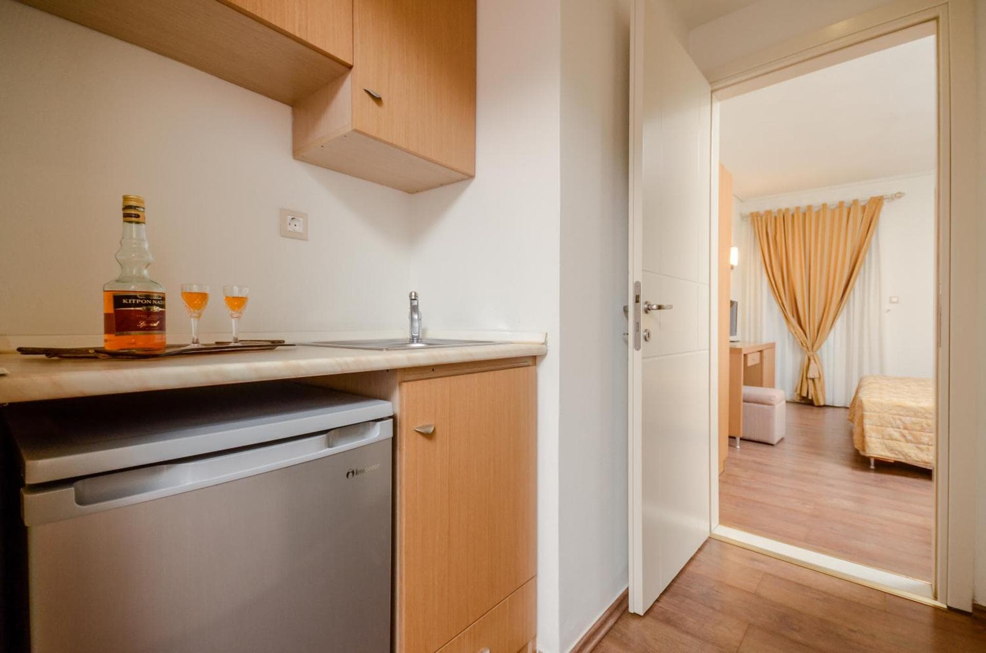 Apartment (5 Adults)