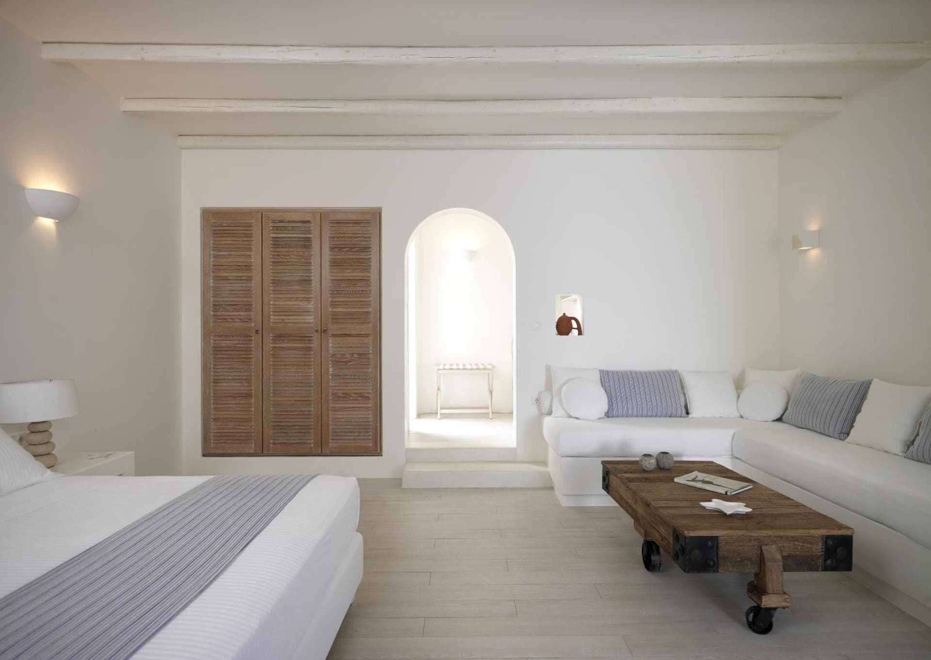 VILLA MARANDI LUXURY SUITES