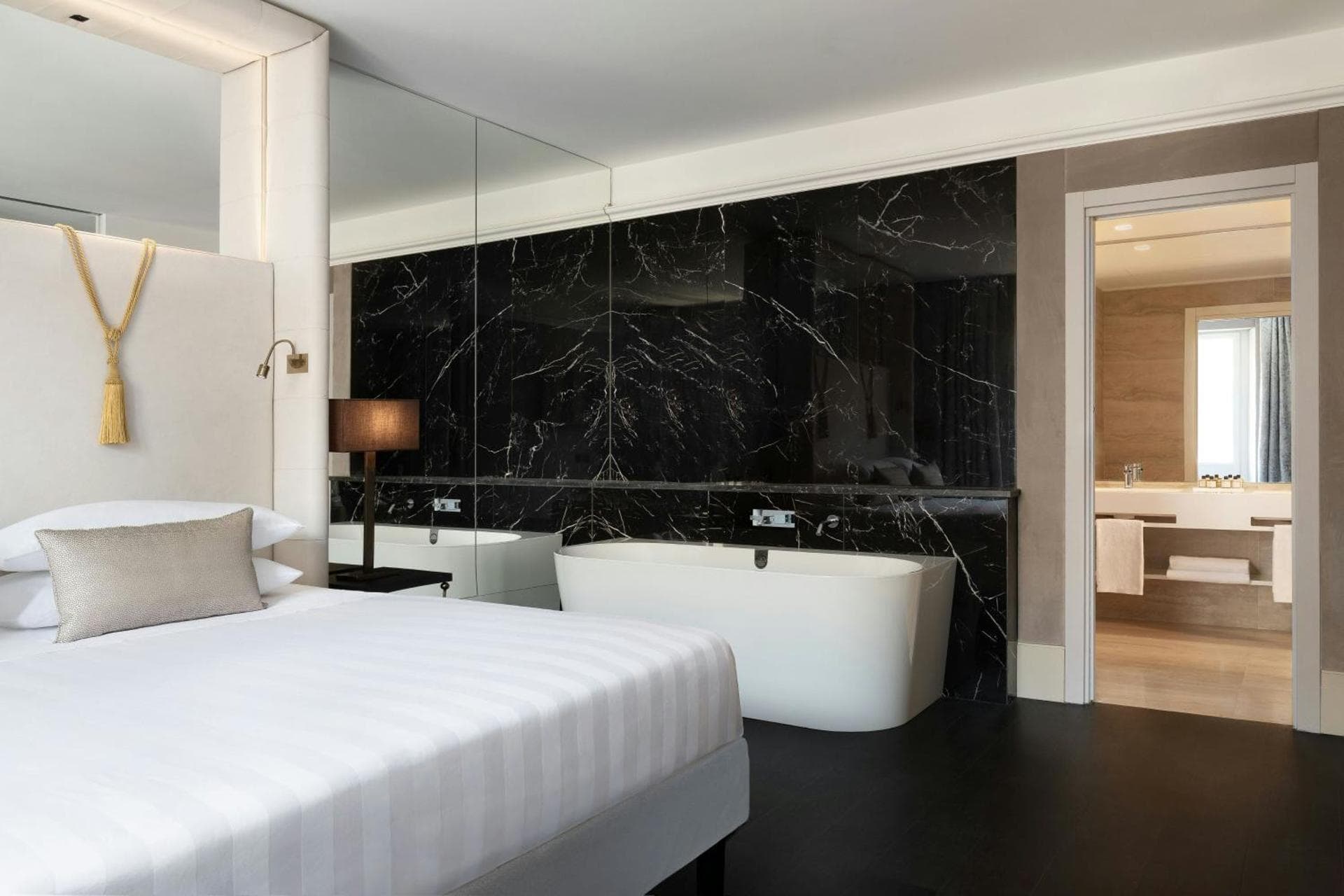 One-Bedroom King Suite with City View
