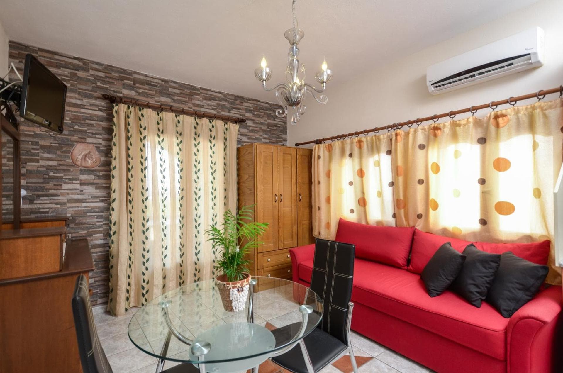 ORAMA APARTMENTS