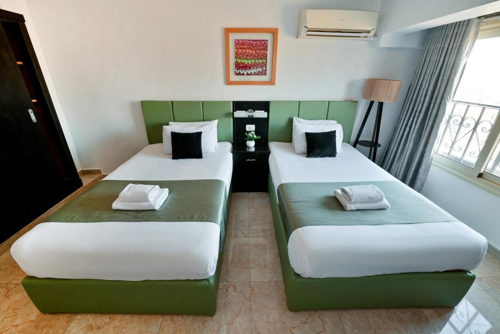 Deluxe Double Room with Panoramic Nile and Pyramids View