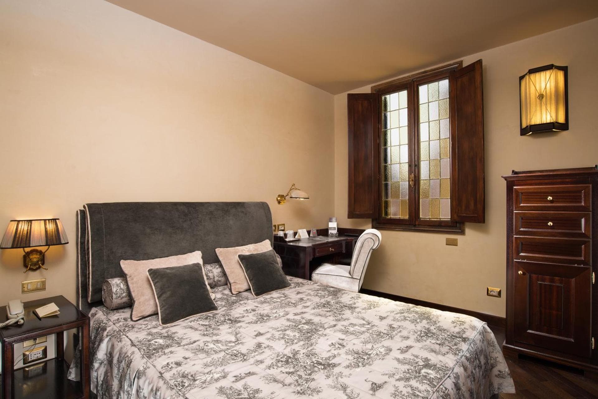 Double Smart Room