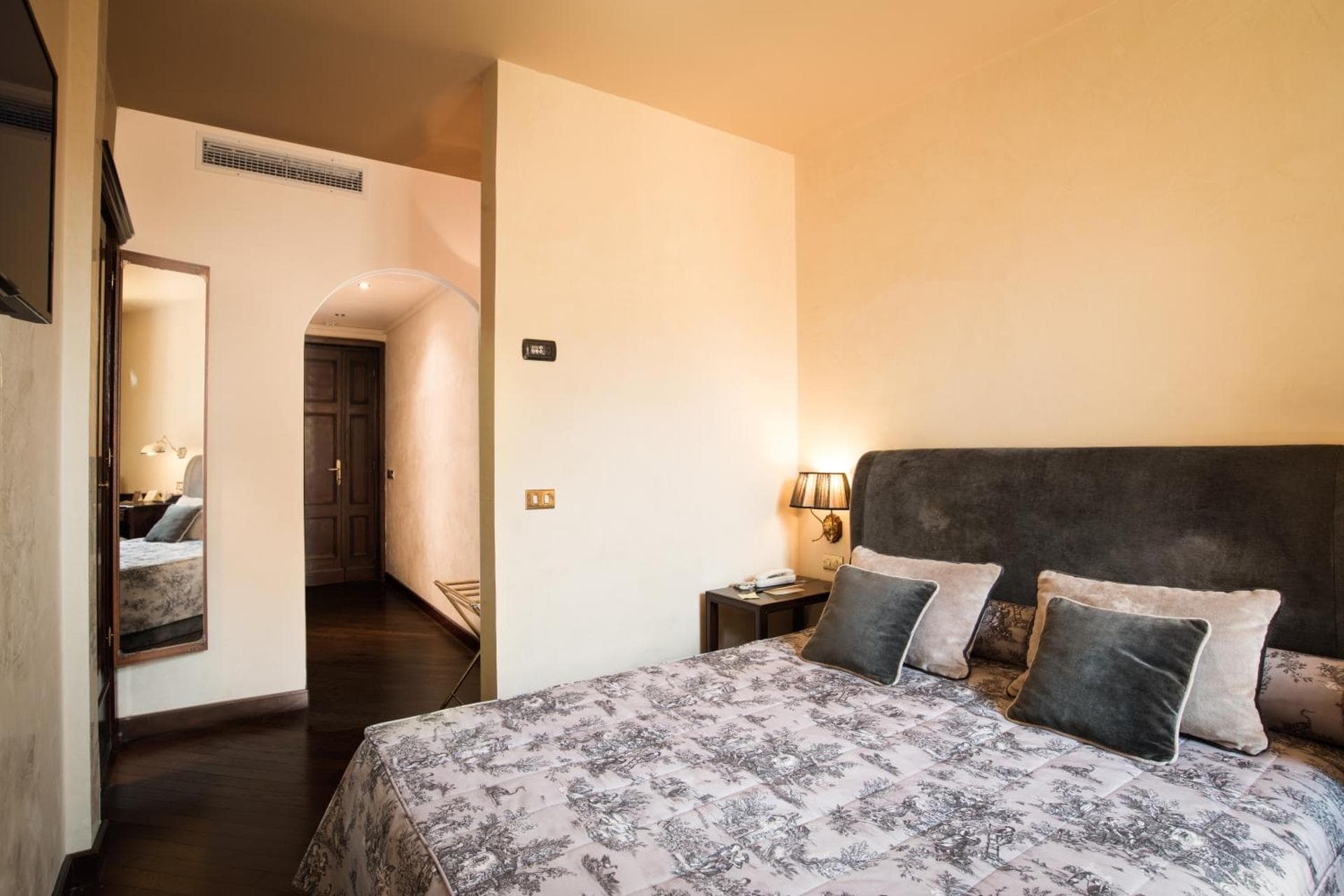 Double Smart Room