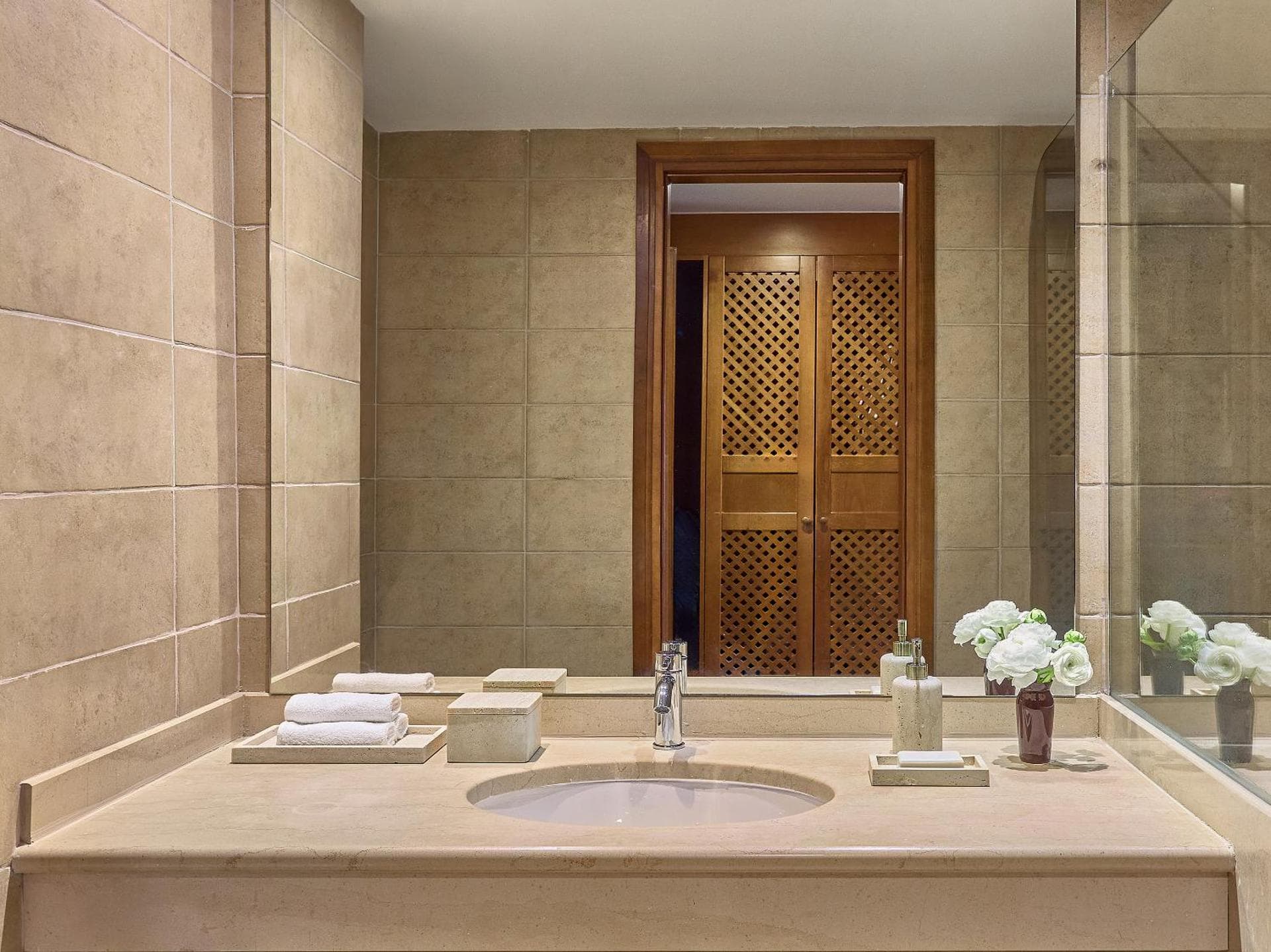Egnatia Deluxe Guestroom with Private Balcony