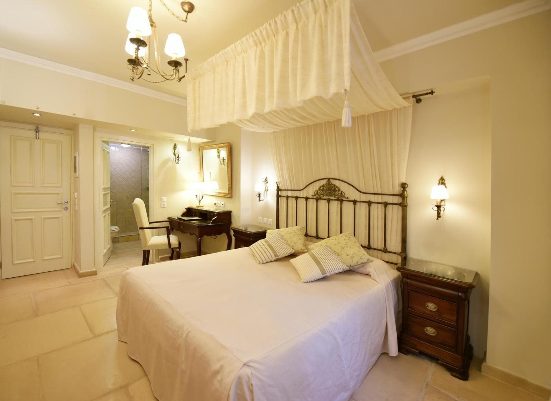 Classic Double Room