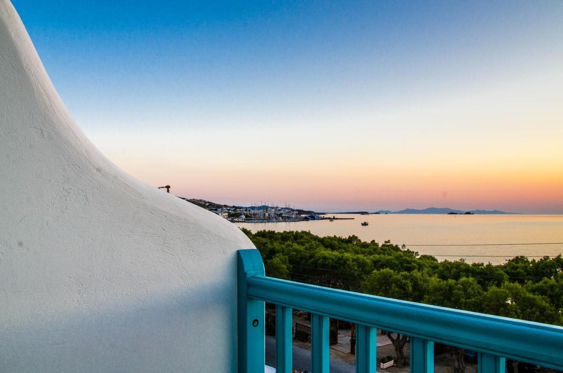 Triple Room with Balcony and Sea View