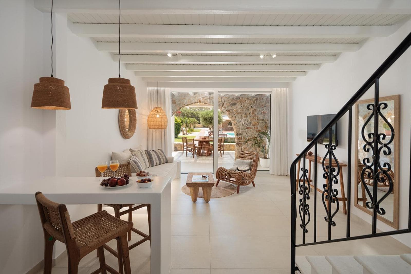 COUNTRY VILLAS