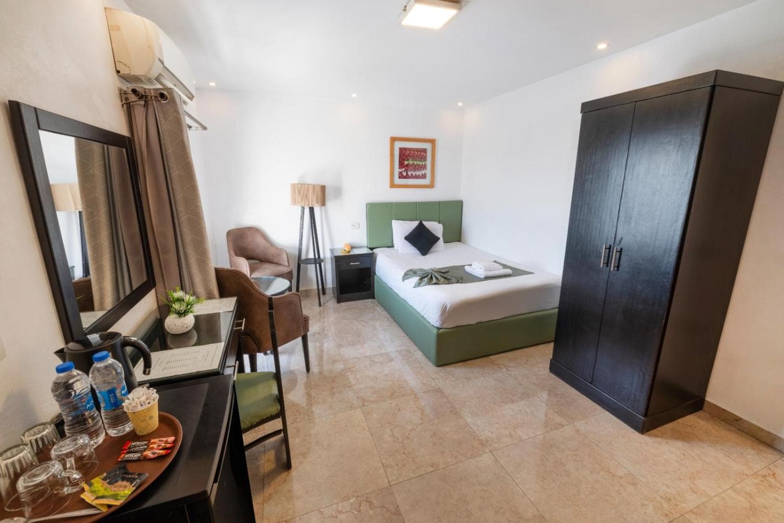 Superior double room with Side nile view with window