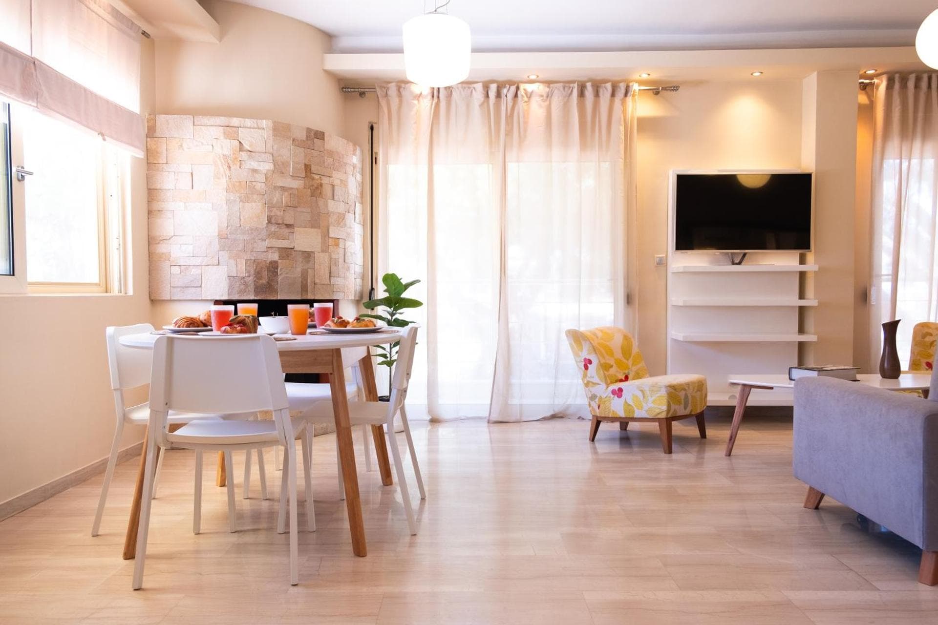 T122 RESIDENCE