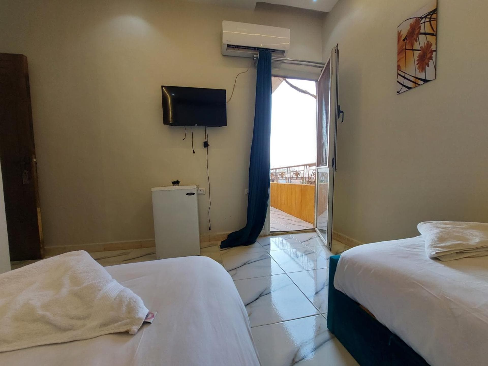 Twin Room with View