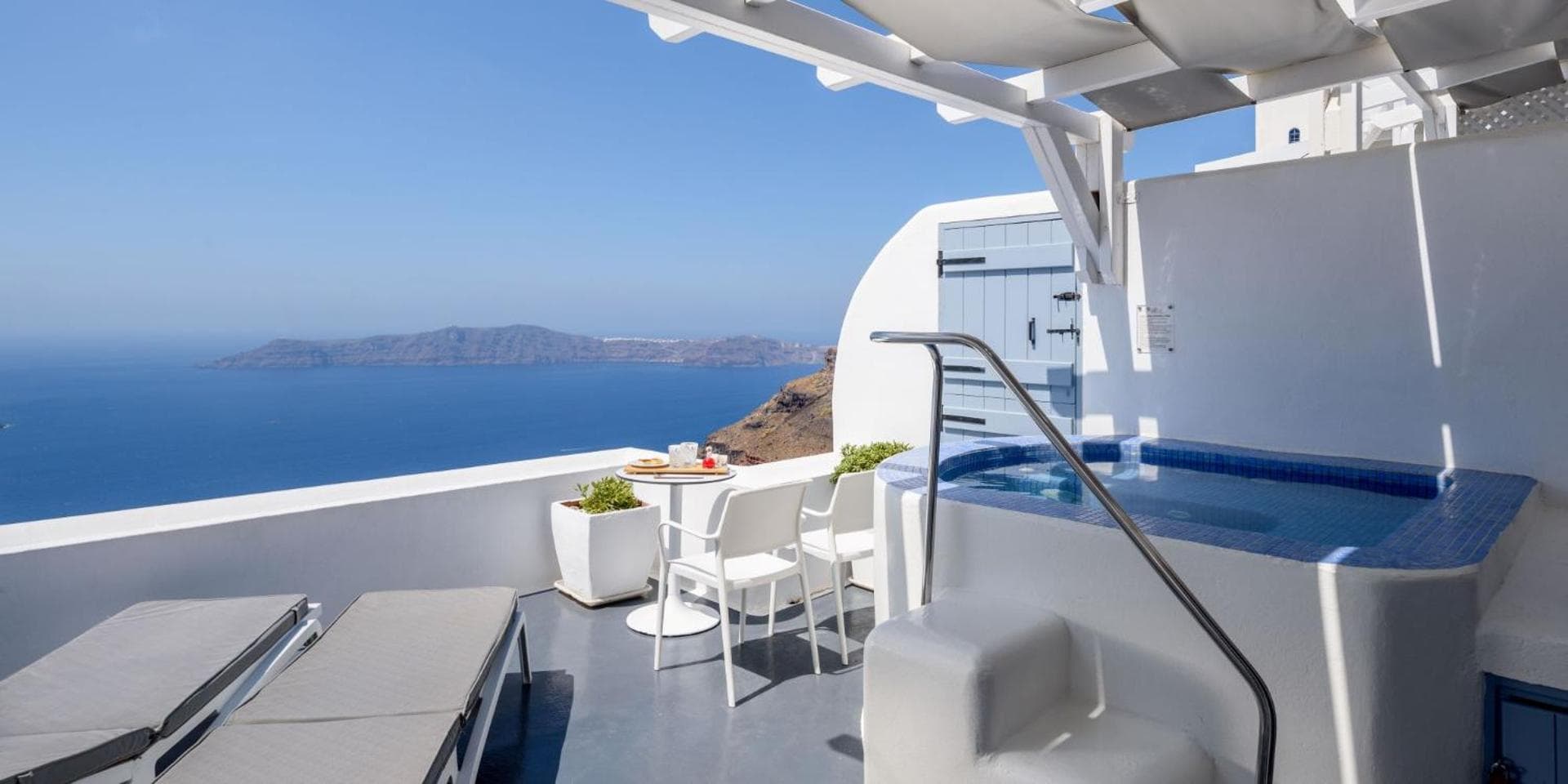 Honeymoon Suite with Hot Tub