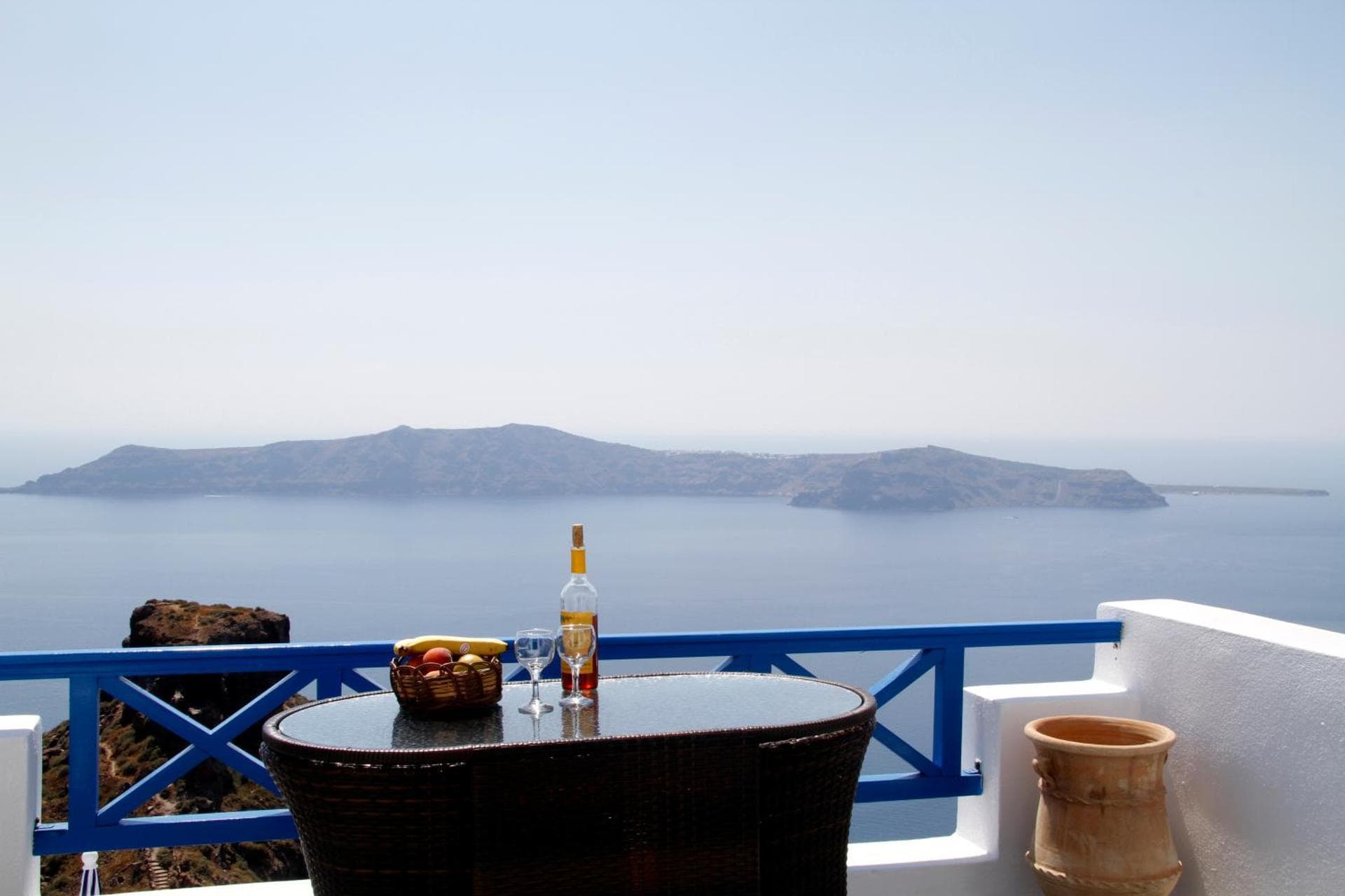 Suite with Outdoor Jetted Tub and Caldera View