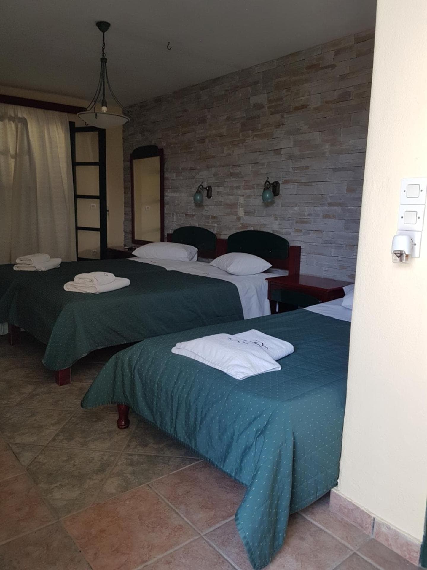 Triple Room
