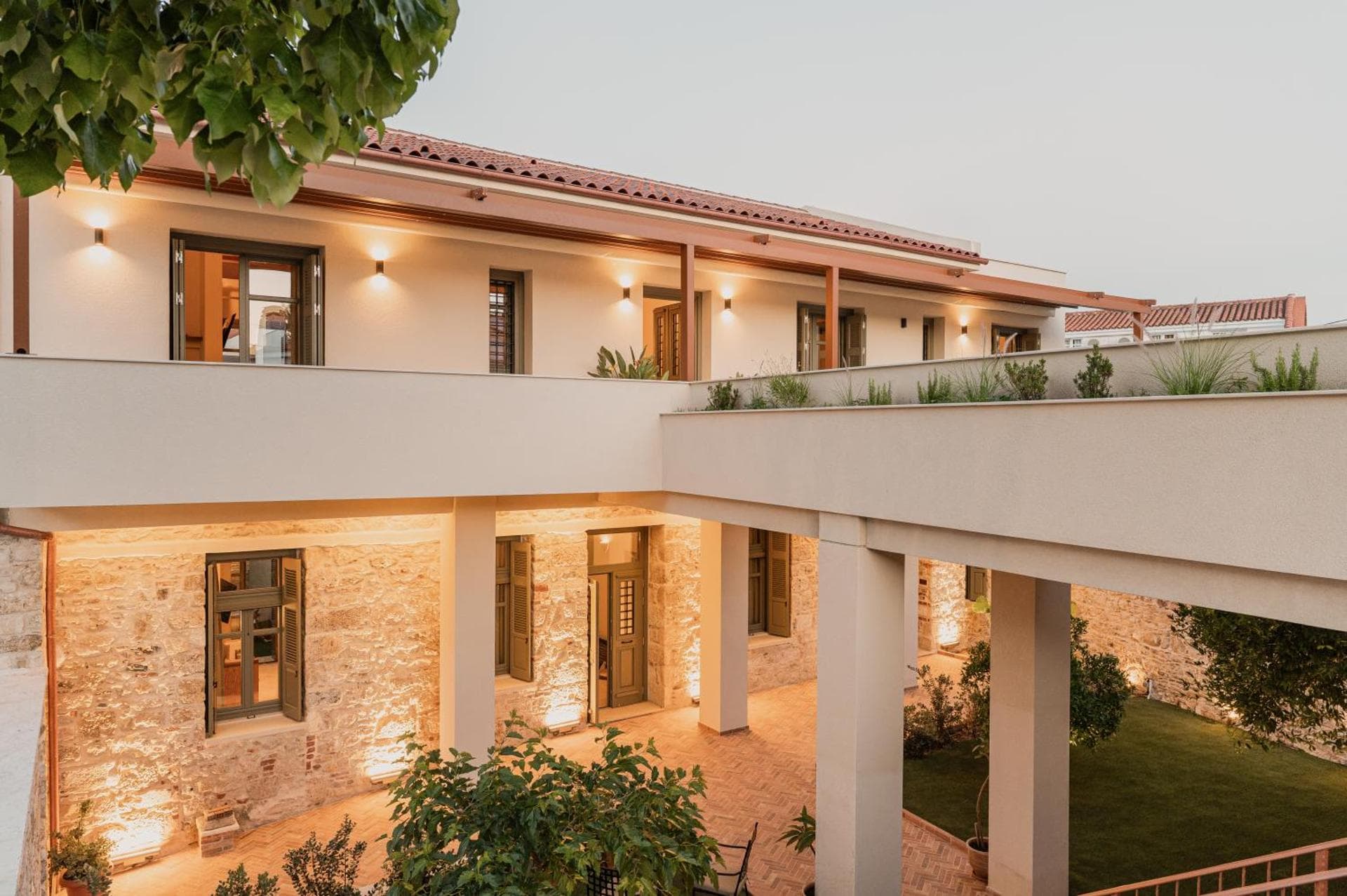 JUNO Collection Residences